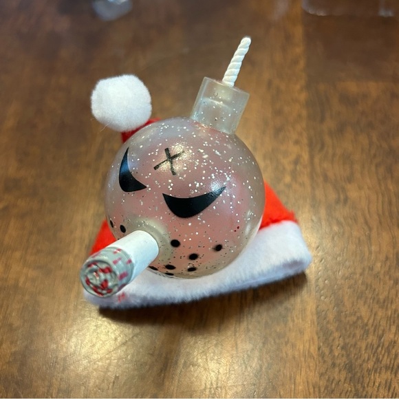 Toy2r Kozik Party Fun Pack WTF Non Lethal Smoking Bomb Figurines Holiday Novelty - Picture 8 of 10